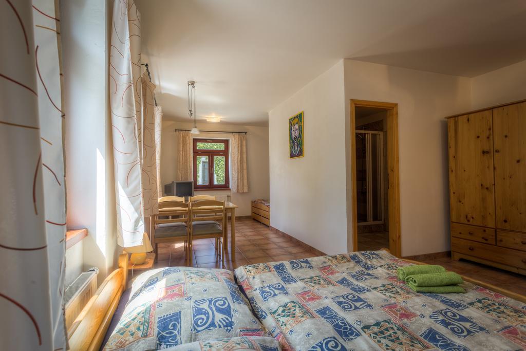 Penzion U Dracice Hotel Nová Bystřice Bagian luar foto