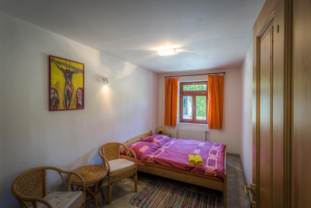 Penzion U Dracice Hotel Nová Bystřice Bagian luar foto